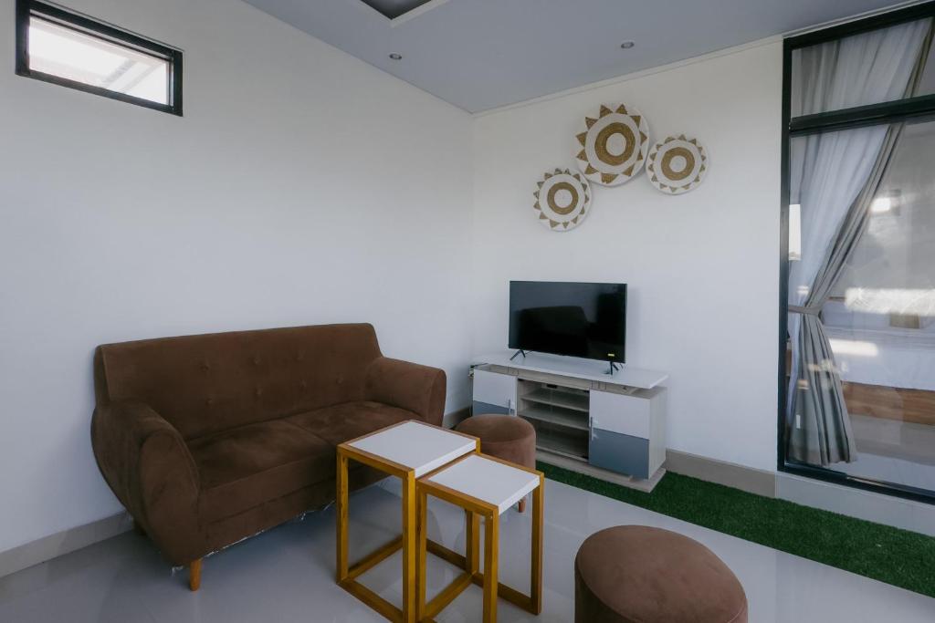 bliss-two-villa-nyanyi-beach-9