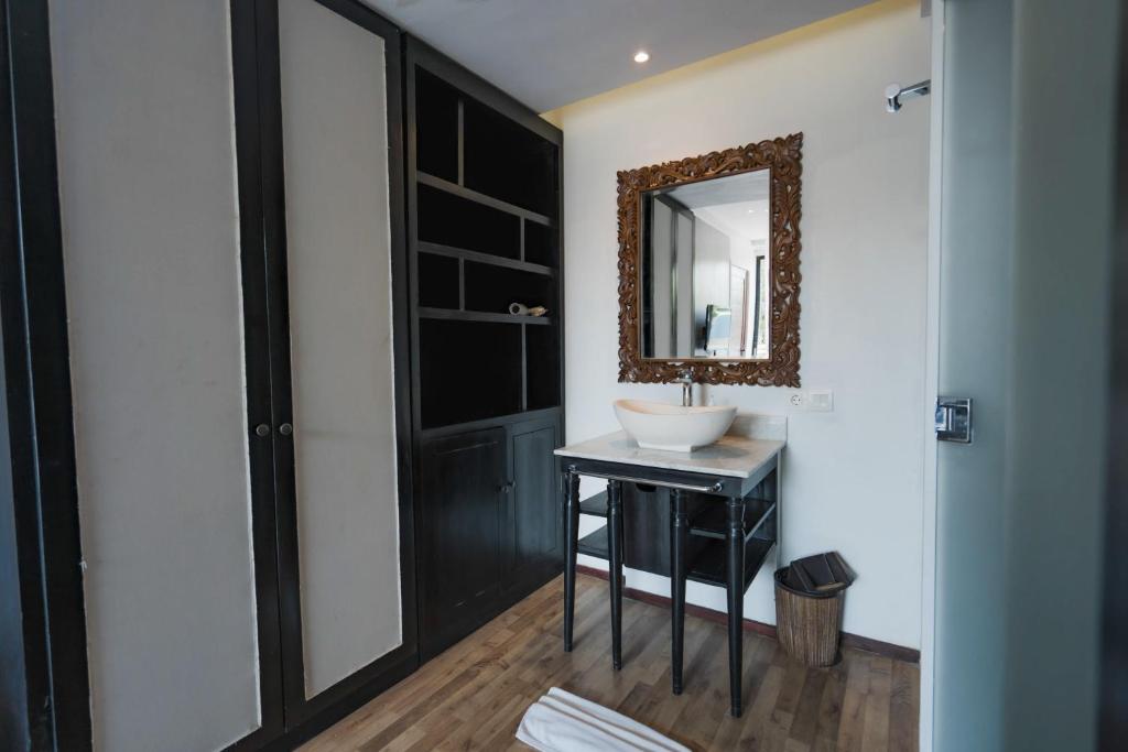 lealands-villa-nusa-dua-13