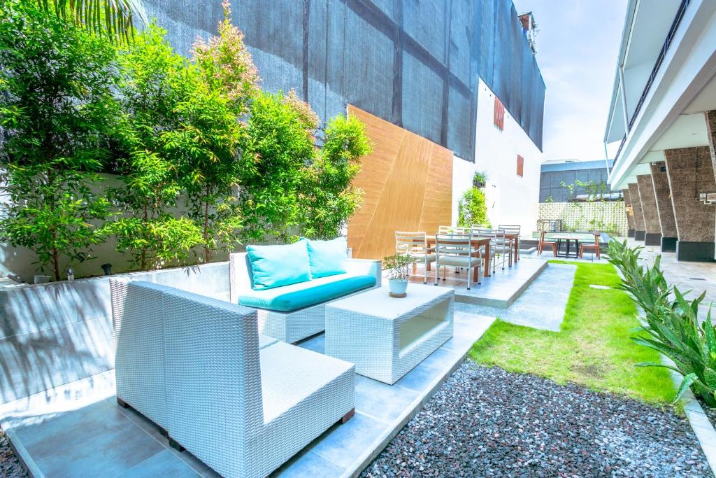 legalegi-townhouse-seminyak-10