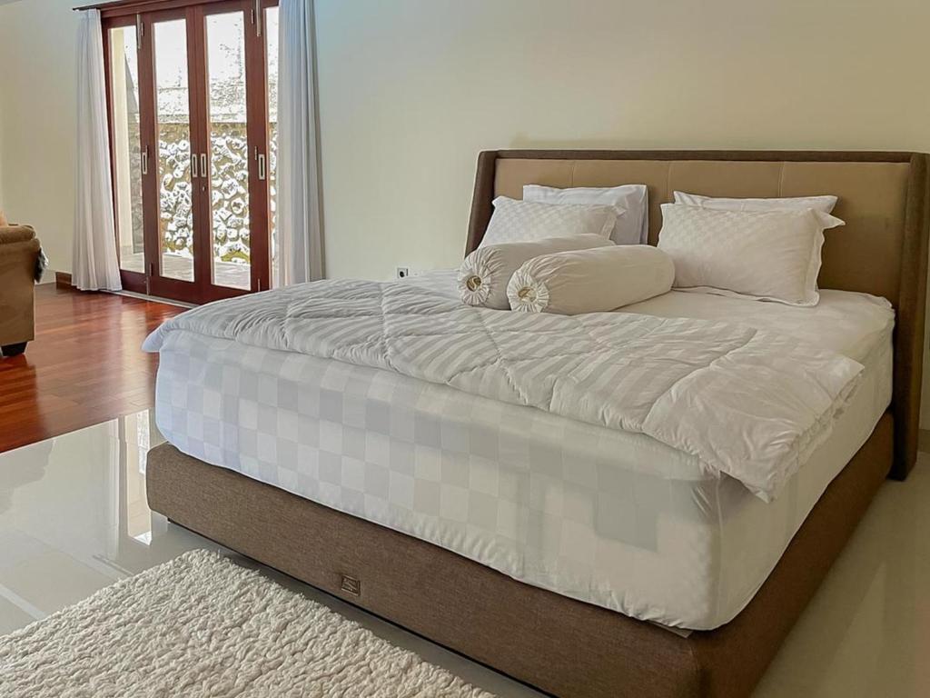 merbau-luxurious-villa-senggigi-25