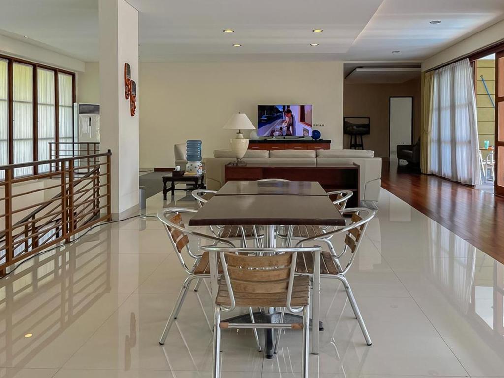 merbau-luxurious-villa-senggigi-35