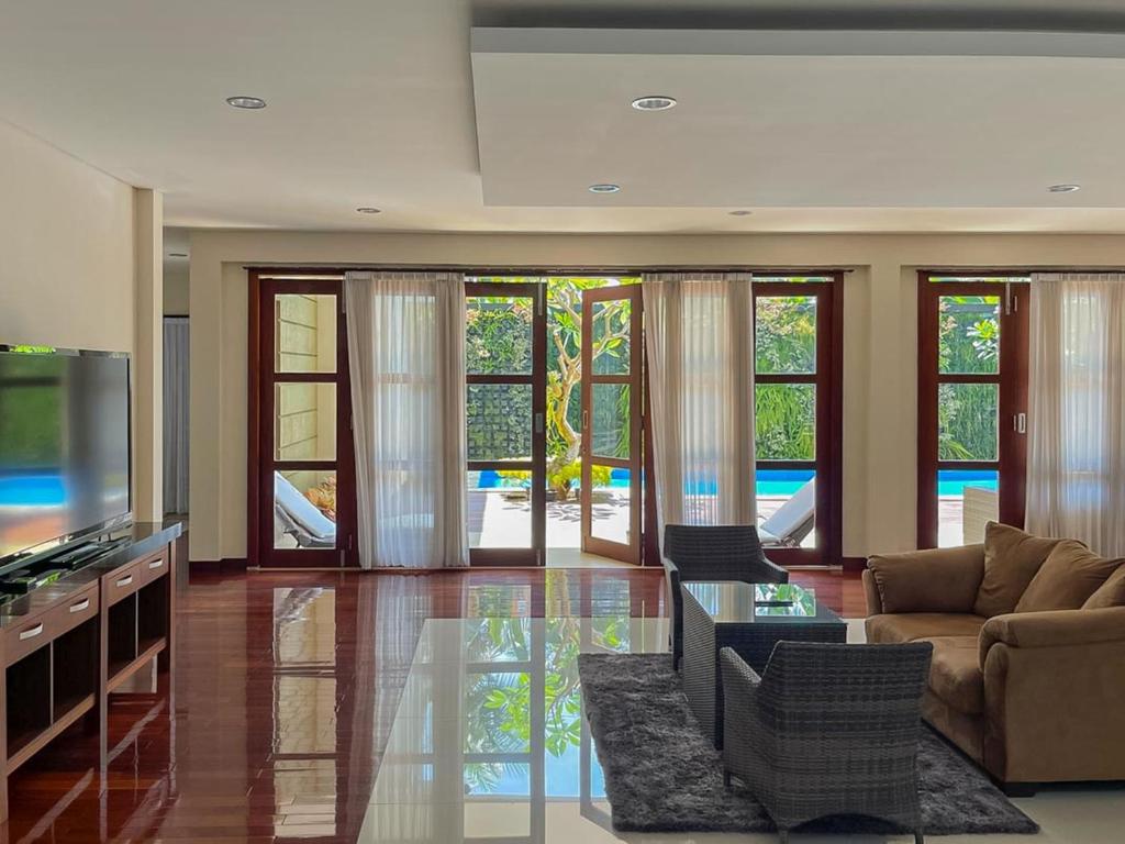 merbau-luxurious-villa-senggigi-6
