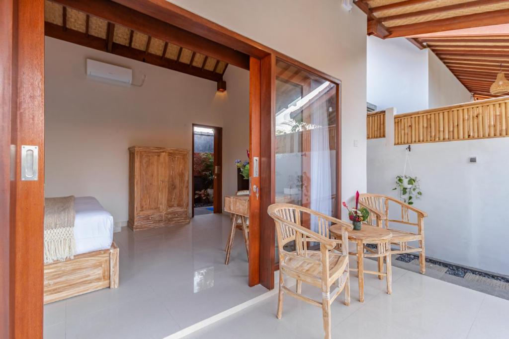 roemah-juwet-nyanyi-beach-12