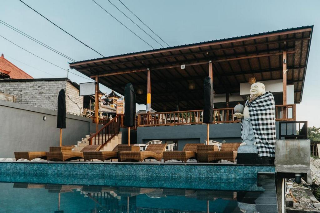 taman-tirta-villas-lembongan-12