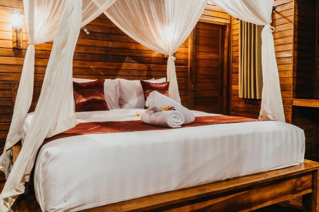 taman-tirta-villas-lembongan-16