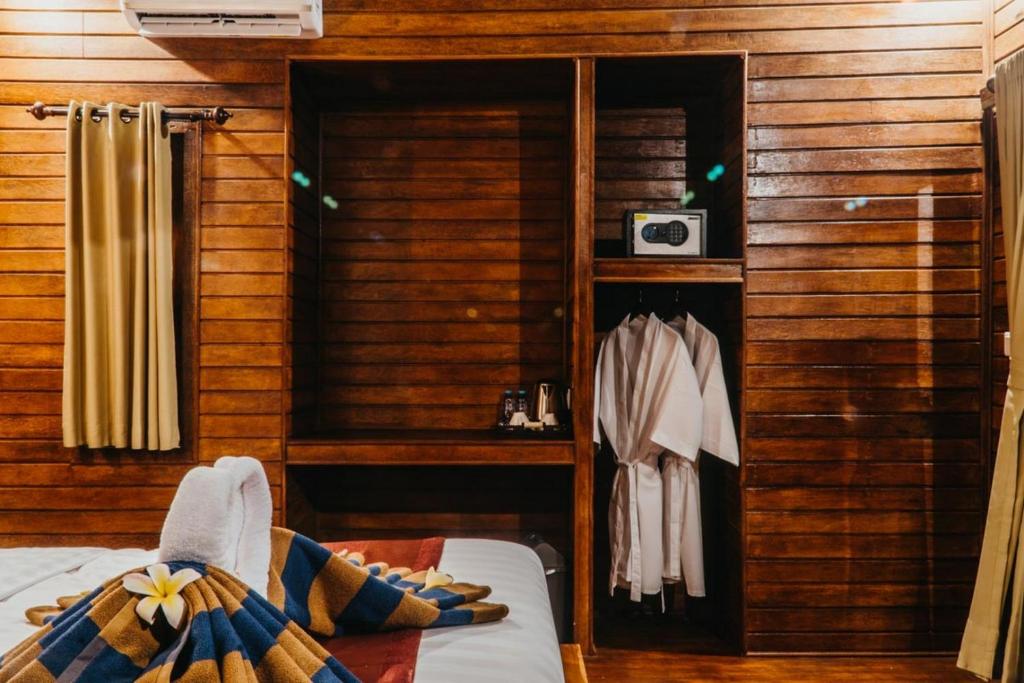 taman-tirta-villas-lembongan-19